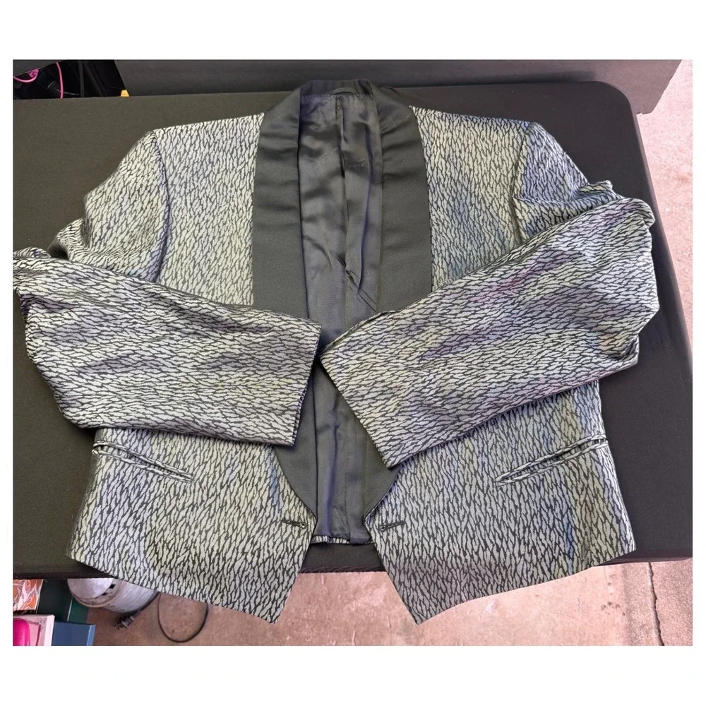 Pierre Cardin Paris M Vintage Cropped Tuxedo Jacket Silver Black Shawl Lapel 80s